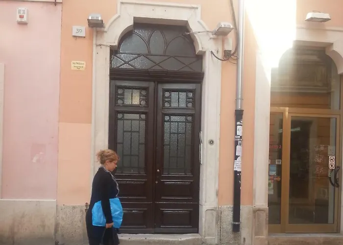 Centar Old Town, With Free Private Parking * Pula